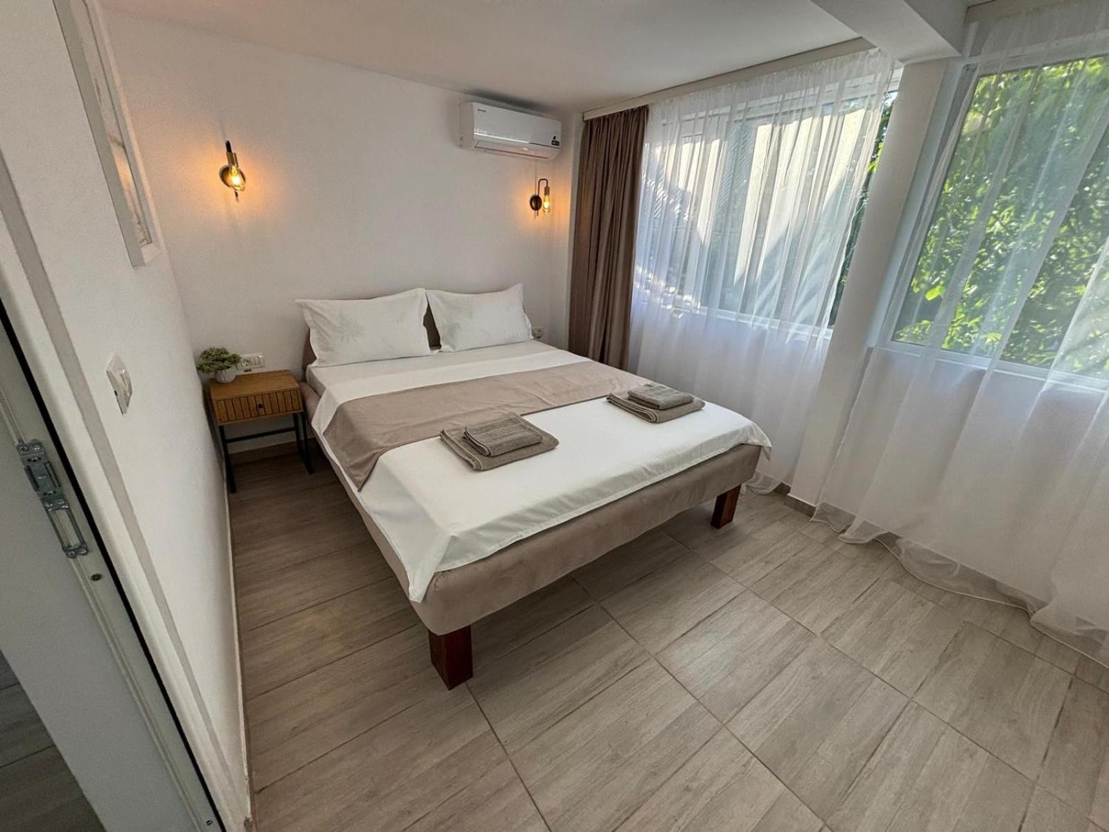 Born By The Sea Hotel Vama Veche Exterior photo